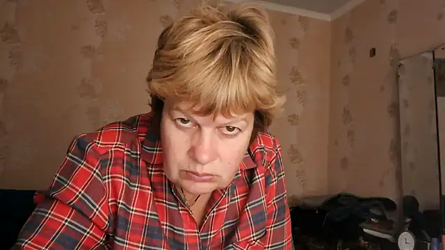 Snapshot of Ettie_Tonia chatting on November 10, 2025, 12:59 pm Ettie Tonia online show from November 10, 2025, 12:59 pm