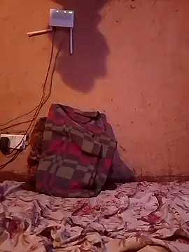 Snapshot of QUEEN-NAIMA chatting on September 19, 2025, 6:48 am QUEEN-NAIMA online show from September 19, 2025, 6:48 am