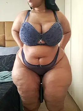 Snapshot of thicktash chatting on July 3, 2026, 7:15 am thicktash online show from July 3, 2026, 7:15 am