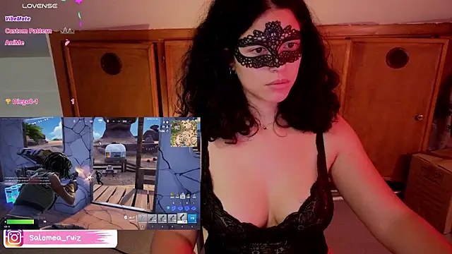 salomea r online show from April 16, 2026, 9:39 pm