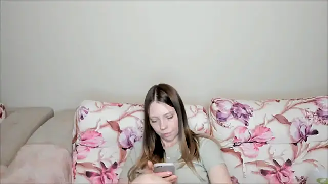 Snapshot of Sweetmojito chatting on December 27, 2024, 2:04 am Sweetmojito online show from December 27, 2024, 2:04 am