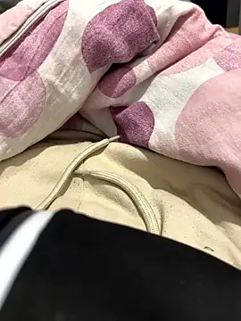 27SKLuder online show from January 15, 2026, 6:18 am