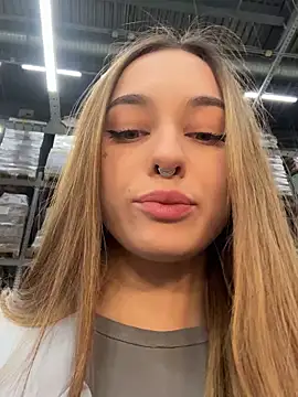 Snapshot of Cherry____Pie chatting on February 19, 2025, 7:27 pm Cherry Pie online show from February 19, 2025, 7:27 pm