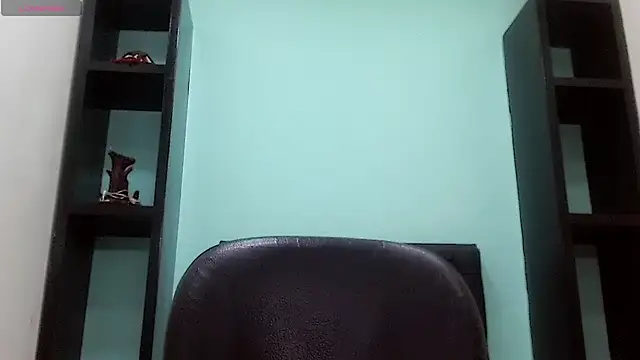 ttimy x boy online show from April 11, 2026, 9:19 pm