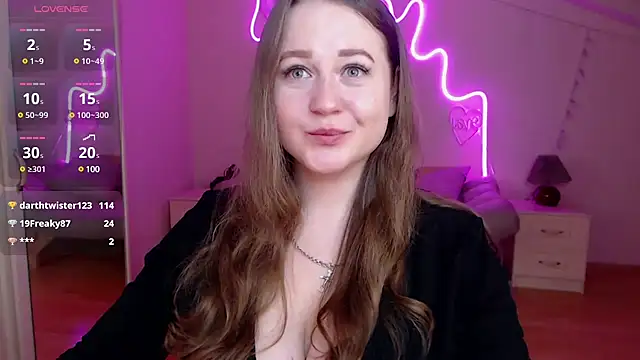 Snapshot of LizzyShine chatting on March 16, 2025, 8:00 pm LizzyShine online show from March 16, 2025, 8:00 pm