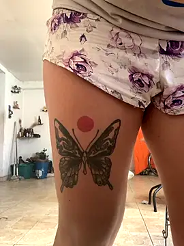 Miss oliviaa online show from December 3, 2025, 5:00 pm