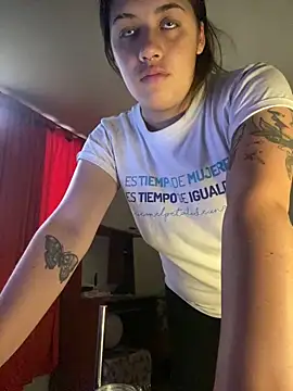 Snapshot of Miss_oliviaa chatting on May 6, 2026, 9:31 pm Miss oliviaa online show from May 6, 2026, 9:31 pm