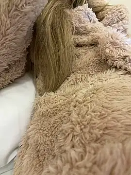 fofinhaa12 online show from February 15, 2026, 8:49 pm