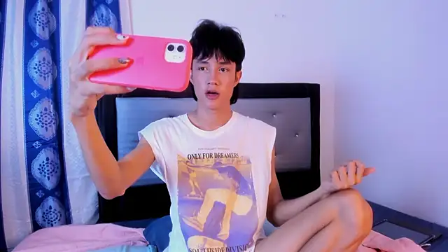 Snapshot of Johhan__Lee chatting on January 15, 2025, 1:34 am Johhan Lee online show from January 15, 2025, 1:34 am