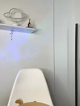 kristynmassey online show from February 25, 2026, 8:51 pm