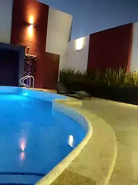 Snapshot of MegannMyerss chatting on January 22, 2025, 11:21 pm MegannMyerss online show from January 22, 2025, 11:21 pm