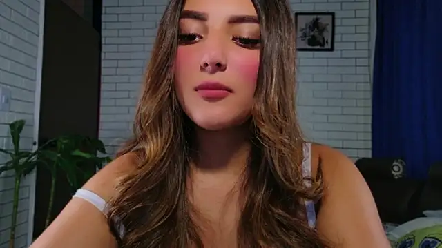 Snapshot of Afrodita_Shalom chatting on November 9, 2025, 3:27 am Afrodita Shalom online show from November 9, 2025, 3:27 am