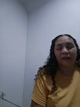 MirandaSoto online show from May 25, 2026, 3:45 am