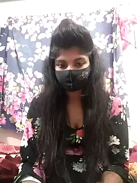 Cute-Lina online show from December 13, 2024, 1:55 pm