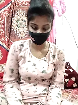 Cute-Lina online show from January 8, 2025, 5:15 pm