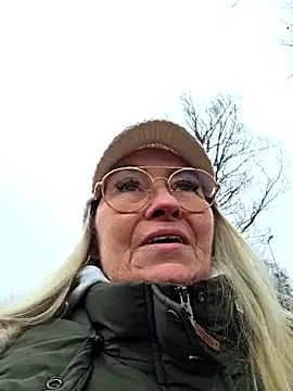 lisalustjouw online show from February 5, 2026, 10:53 am