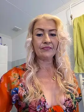 lisalustjouw online show from May 4, 2026, 9:49 am