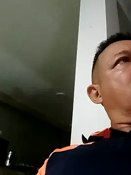 luchoarr online show from September 15, 2025, 3:17 am