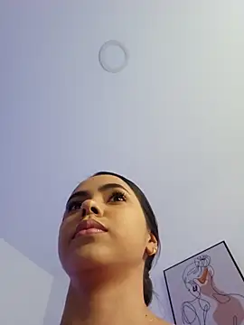 VictoriaEvaans  online show from September 24, 2025, 10:35 pm