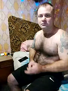 Snapshot of Crek666 chatting on December 9, 2024, 8:01 pm Crek666 online show from December 9, 2024, 8:01 pm