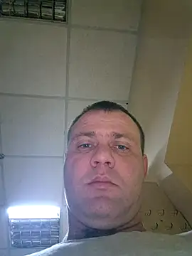 Snapshot of Crek666 chatting on February 3, 2025, 5:29 am Crek666 online show from February 3, 2025, 5:29 am