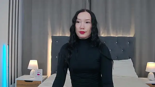 Snapshot of LeilaLow chatting on January 15, 2026, 3:05 pm LeilaLow online show from January 15, 2026, 3:05 pm