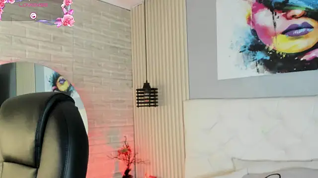 nicole  parker1 online show from January 8, 2025, 12:26 pm