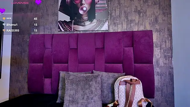 nicole  parker1 online show from October 19, 2025, 8:59 am