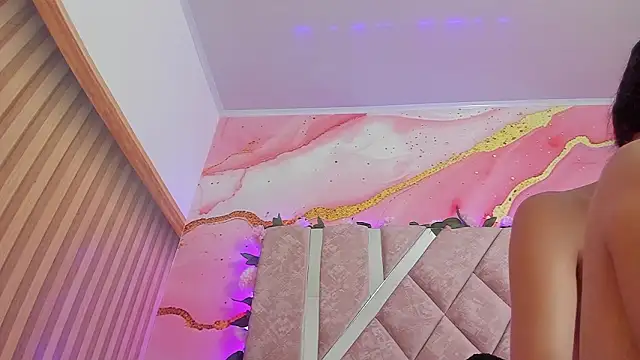 Bella  sweet online show from February 13, 2026, 10:44 am