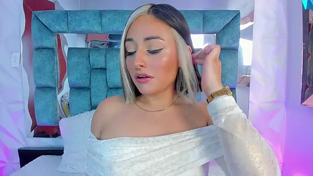 Snapshot of Nanda_Vixen chatting on January 30, 2025, 8:53 pm Nanda Vixen online show from January 30, 2025, 8:53 pm