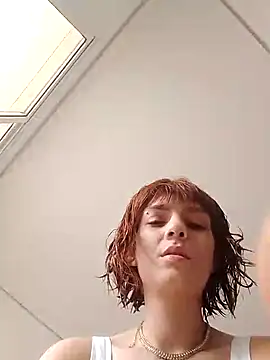 Snapshot of spacegirlll chatting on December 24, 2024, 3:16 pm spacegirlll online show from December 24, 2024, 3:16 pm