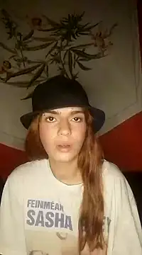 Snapshot of spacegirlll chatting on January 4, 2025, 6:52 am spacegirlll online show from January 4, 2025, 6:52 am