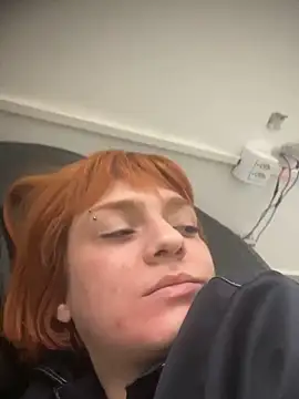 Snapshot of spacegirlll chatting on September 26, 2025, 4:55 pm spacegirlll online show from September 26, 2025, 4:55 pm