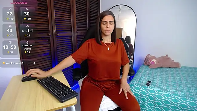 karoll marquez online show from February 1, 2025, 10:34 pm