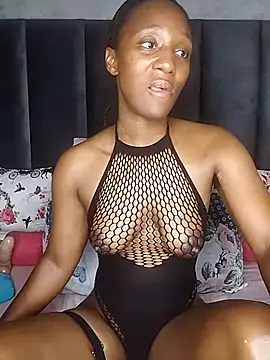 Lucy Blacksilk online show from February 2, 2026, 10:19 pm