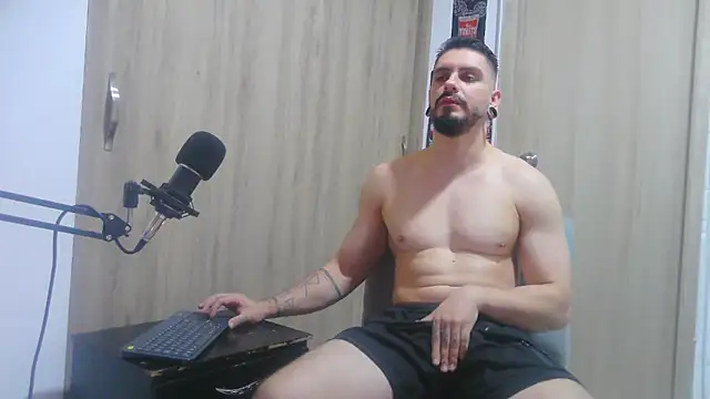 Aaron kwok28 online show from November 23, 2025, 3:06 am