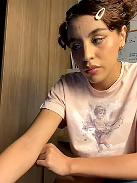 Katee Jones online show from September 19, 2025, 12:12 am