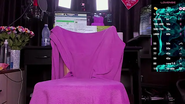 Snapshot of Raissa_sky26 chatting on October 7, 2025, 2:42 am Raissa sky26 online show from October 7, 2025, 2:42 am