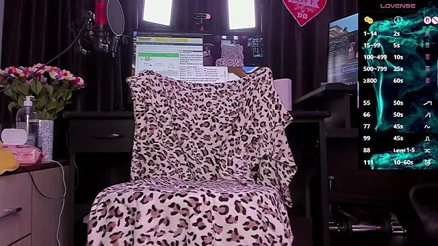 Snapshot of Raissa_sky26 chatting on November 9, 2025, 3:38 am Raissa sky26 online show from November 9, 2025, 3:38 am