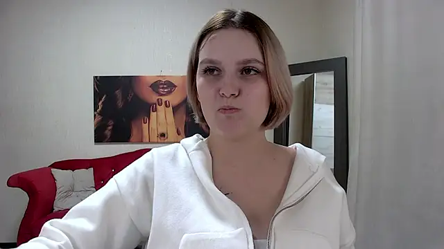 Snapshot of DianeMills chatting on March 9, 2025, 11:56 pm DianeMills online show from March 9, 2025, 11:56 pm