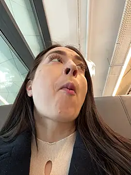 Holly Play online show from February 27, 2025, 7:23 am