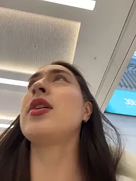 Holly Play online show from February 9, 2026, 11:58 am