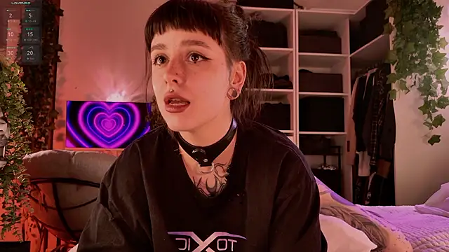 MichaellaMoon online show from March 21, 2026, 5:27 pm