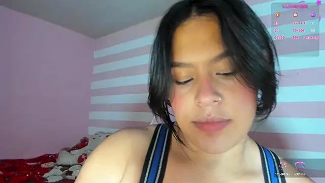 Snapshot of Loveequinn chatting on January 6, 2025, 3:20 am Loveequinn online show from January 6, 2025, 3:20 am