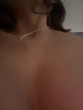 Snapshot of Iris_lee chatting on September 24, 2025, 7:39 pm Iris lee online show from September 24, 2025, 7:39 pm