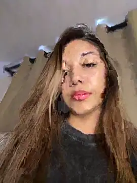 Snapshot of Iris_lee chatting on October 8, 2025, 7:44 pm Iris lee online show from October 8, 2025, 7:44 pm