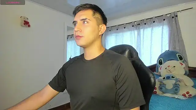 Chris Maddox online show from December 6, 2024, 9:35 pm