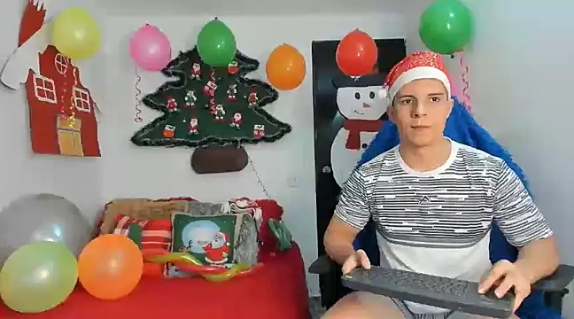 Snapshot of cory_okell chatting on December 28, 2024, 1:29 am cory okell online show from December 28, 2024, 1:29 am