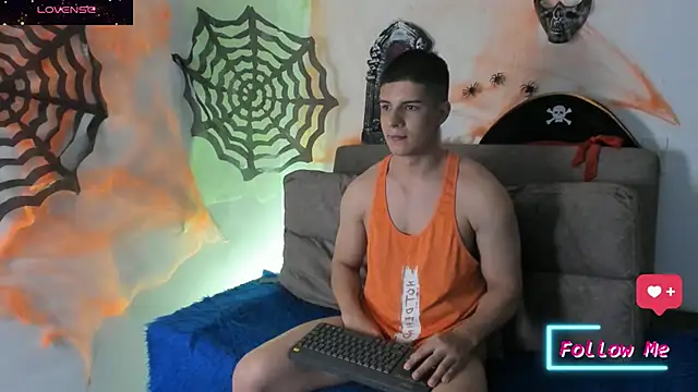 Snapshot of cory_okell chatting on October 21, 2025, 12:33 am cory okell online show from October 21, 2025, 12:33 am