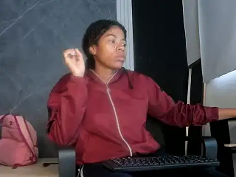 YummyDuooo online show from February 17, 2025, 11:55 am